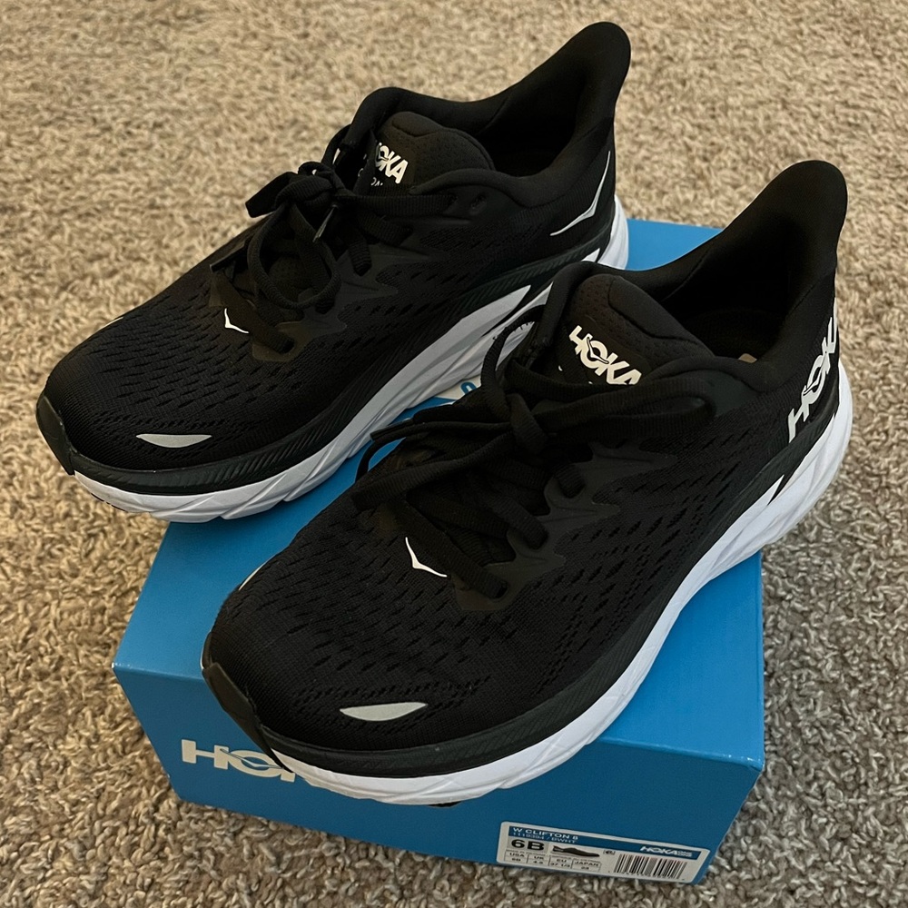 Women's | HOKA ONE ONE | Clifton 8